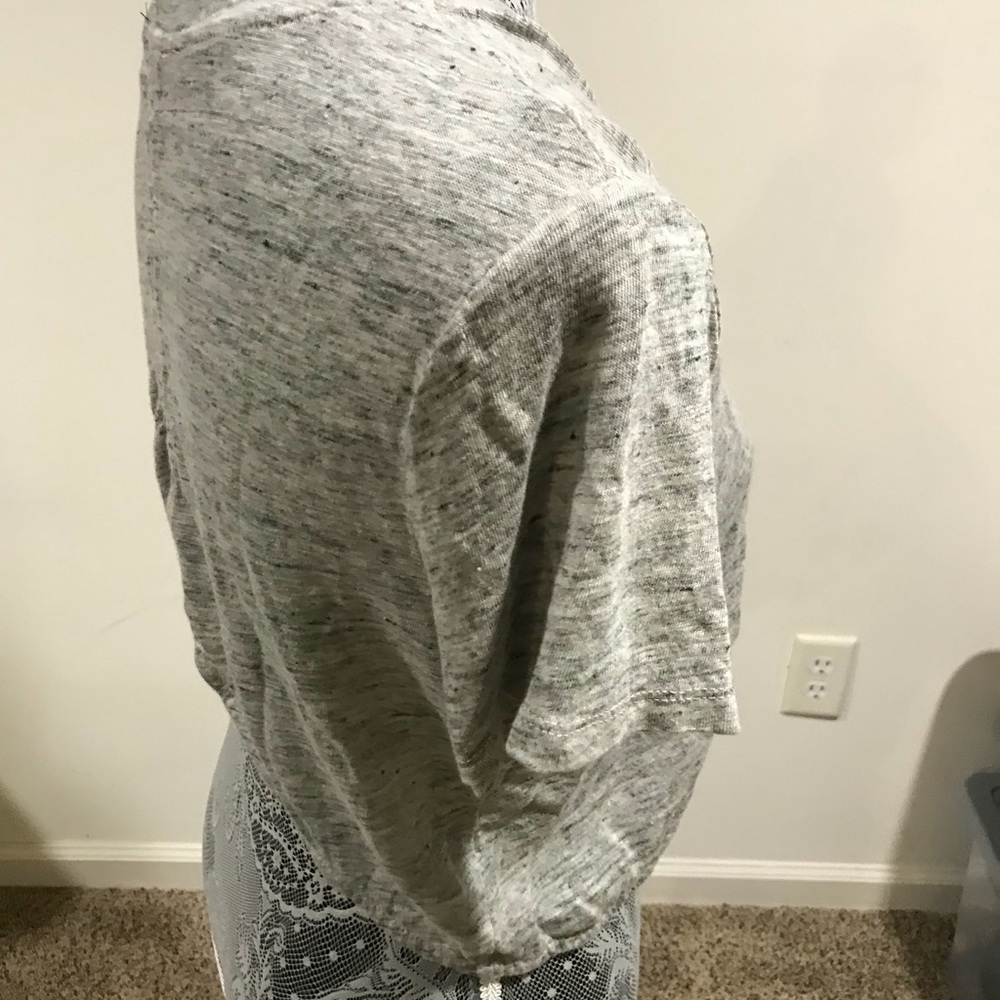 Kendall & Kyle Short Sleeve Crop Top Size L - image 2